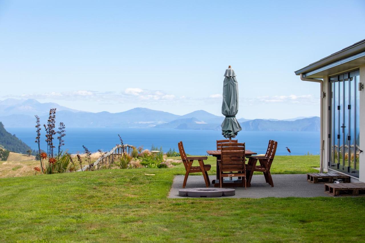 Hilltop Whakaipo Estate タウポ エクステリア 写真
