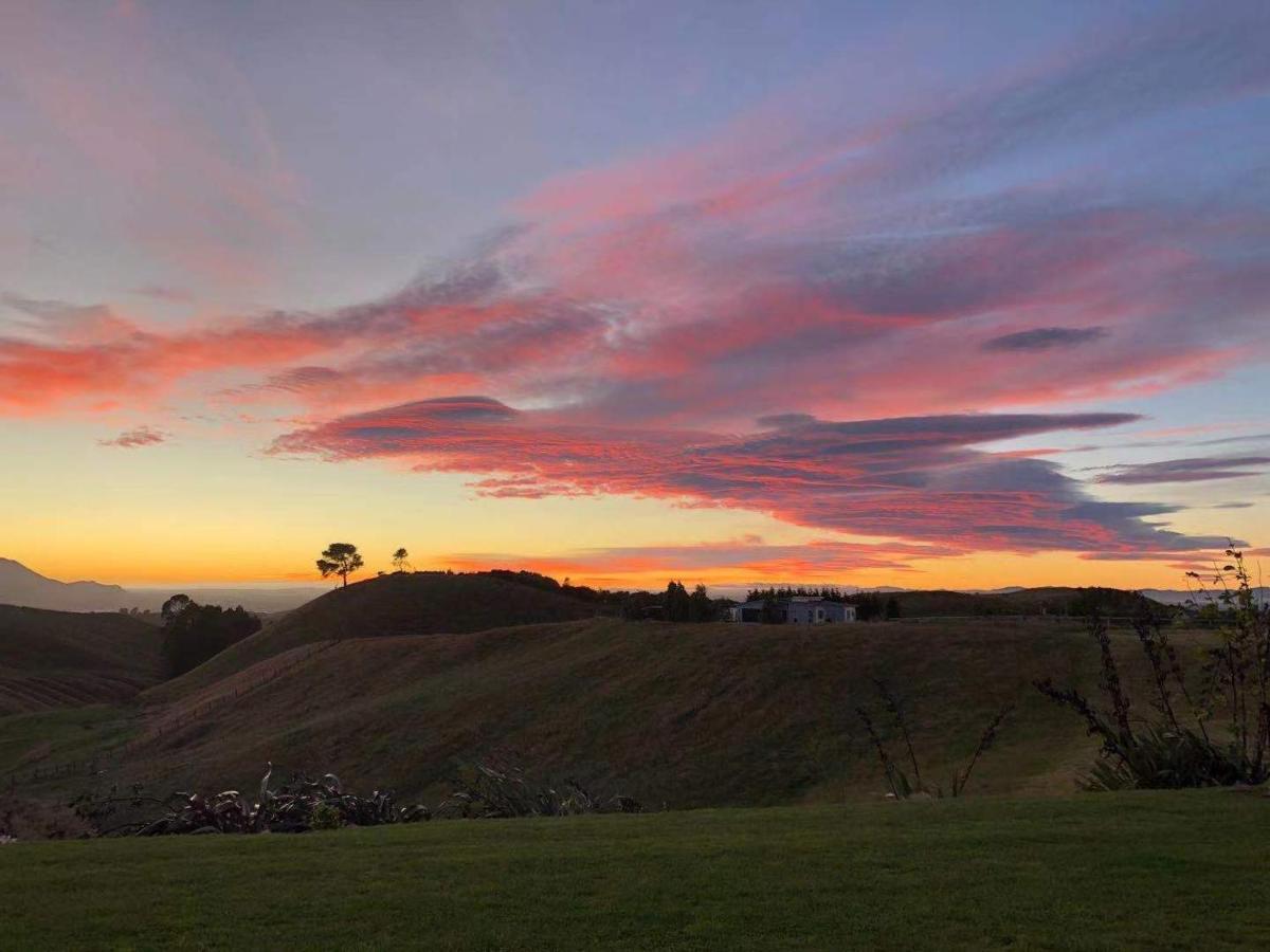 Hilltop Whakaipo Estate タウポ エクステリア 写真