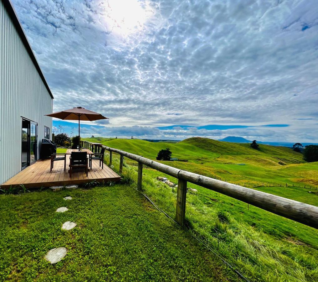 Hilltop Whakaipo Estate タウポ エクステリア 写真