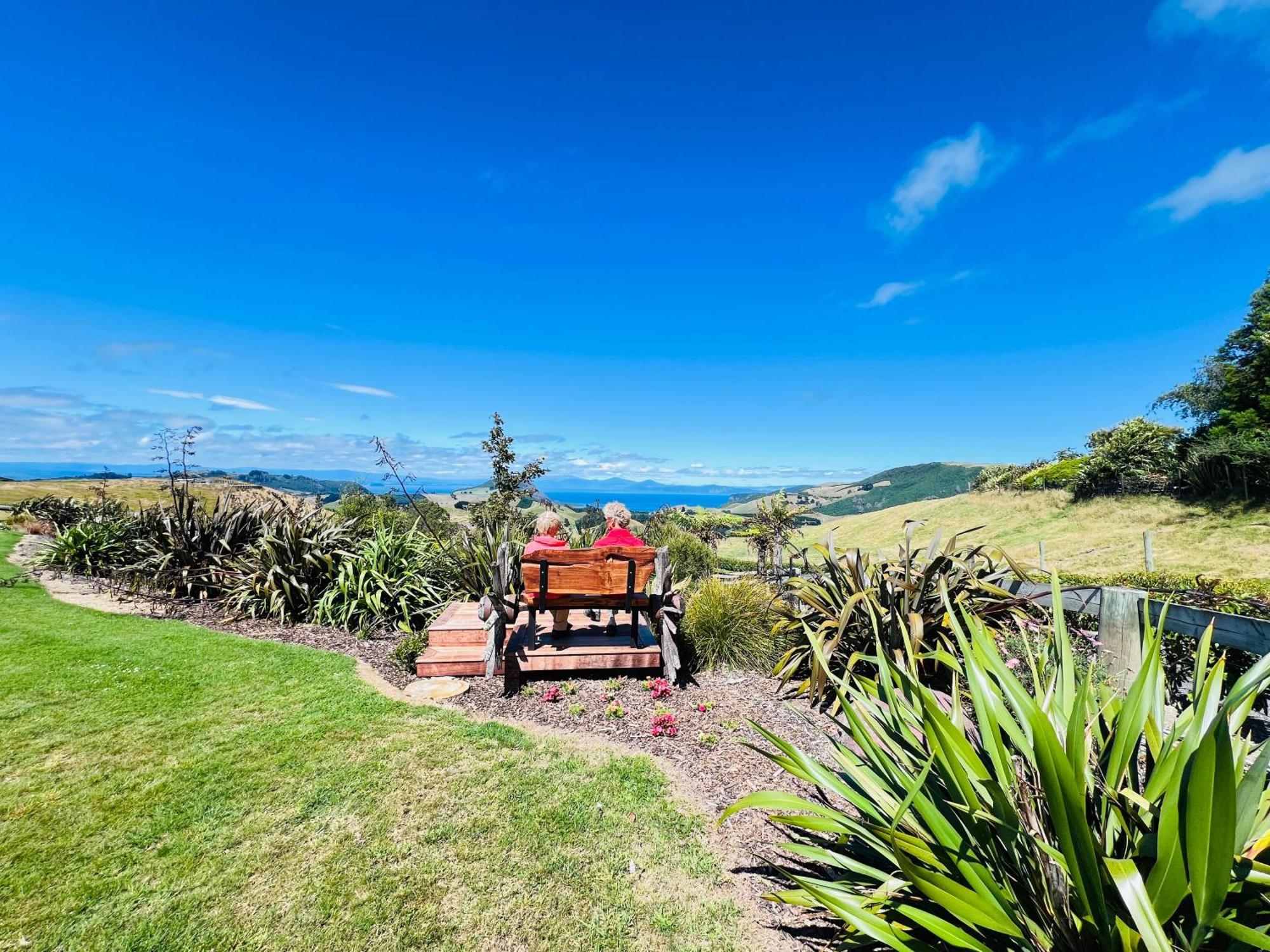 Hilltop Whakaipo Estate タウポ エクステリア 写真