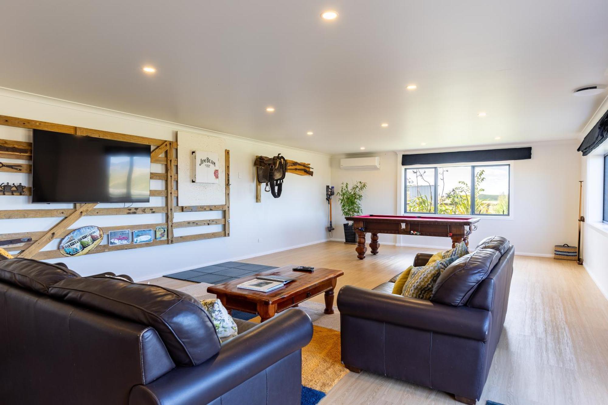 Hilltop Whakaipo Estate タウポ エクステリア 写真